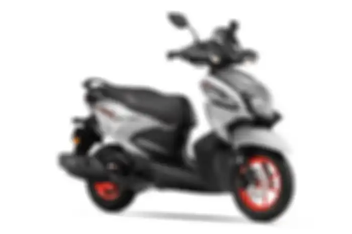 Yamaha RayZR Street Rally warna Light Grey Vermillion.