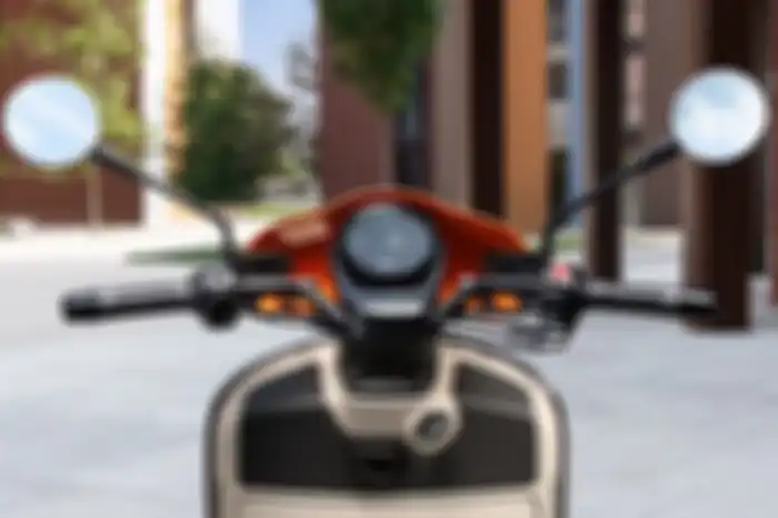 Fitur baru Vespa GTV 2023, panel instrumen full digital dan kunci keyless.