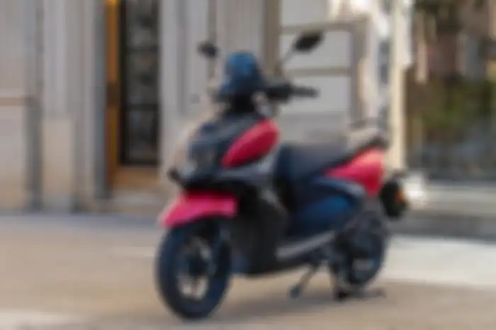 Yamaha RayZR jadi lawan baru Suzuki Avenis.