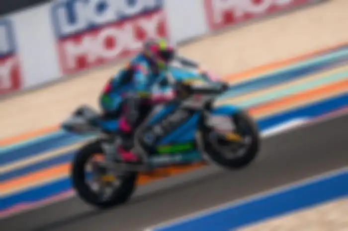 Helm NHK GP R Tech dipakai Alonso Lopez di balap Moto2 Qatar 2024.