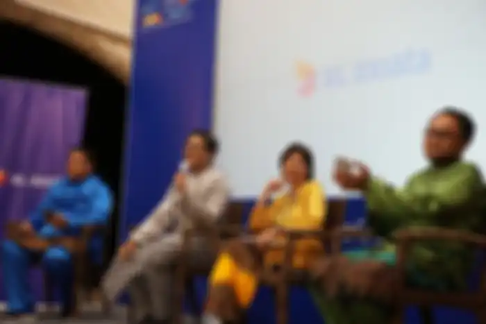 GM Finance & Management Services XL, Horas Martua Lubis, Head of Telco Service Operation XL, Hendrik, Direktur Teknologi XL, Yessie D. Yosetya dan Head of Customer Experience Management XL, Ahmad Hamzah memaparkan perluasan jaringan data 3G dan 4G LTE di Tanjungpinang, Pulau Bintan