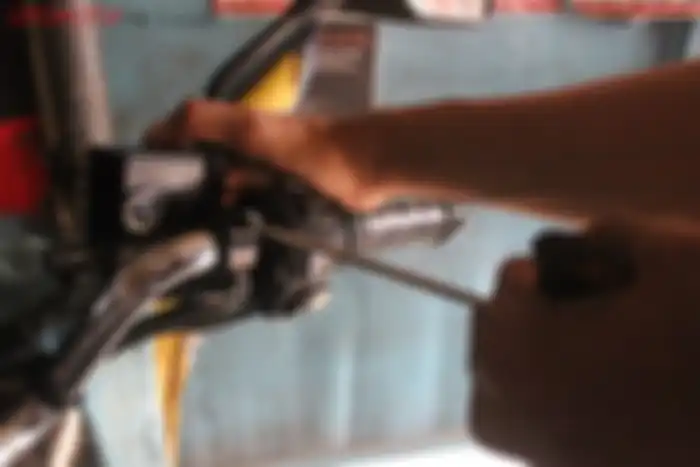 Pasang Stabilizer Setang di All New Honda PCX 150 (Gbr.1)