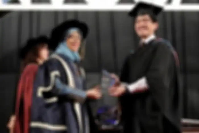 Kaesang Pangarep dapat penghargaan saat diwisuda