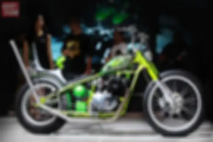 Kawasaki W175 Chopper hasil MOTOR Plus Motodream Project dan Puspa Kediri Custom. 