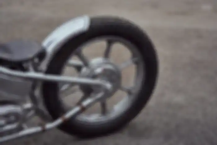 Modifikasi motor listrik gaya chopper, tersemat motor penggerak listrik model hub drive yang tersimpan di tromol belakang.