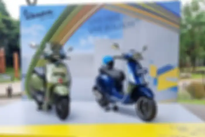 Vespa Sprint S 150 i-get ABS dan Vespa Sprint 150 i-get ABS.