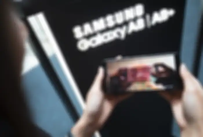 Infinity Display Galaxy A8