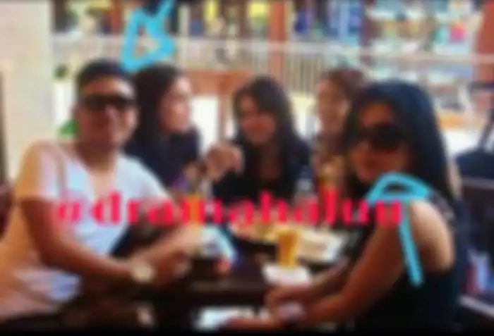 Foto jadul Syahrini dan Luna Maya