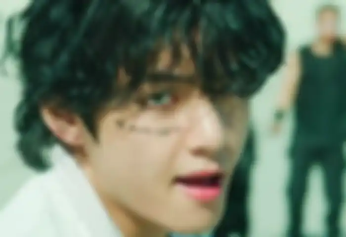 V BTS