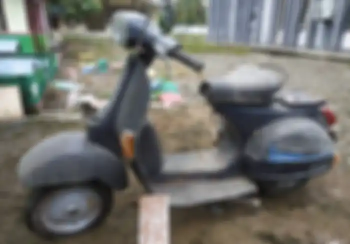 Penampakan Vespa P150X (Exclusive 2) yang dilelang murah, dilengkapi STNK dan BPKB.