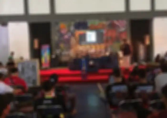 Peserta diberikan edukasi seputar seting suspensi oleh ADD Suspension di UMS Otocontest 2018