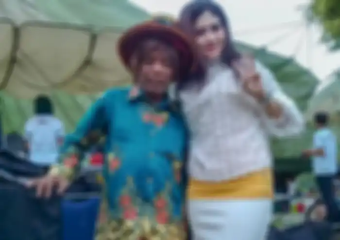 Istri Pak Tarno