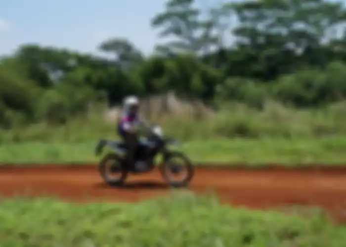 Keren banget, Ibu muda ini cerita blak-blakan awal mula bisa jatuh hati pada Yamaha WR 155.