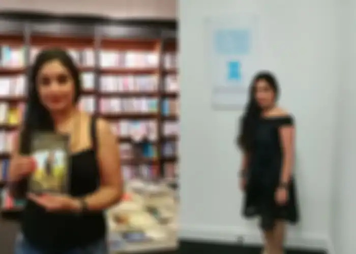 Sunny kini menulis buku mengenai kisah hidupnya itu