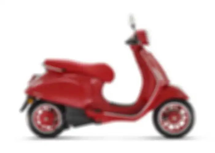 Vespa Elettrica RED pertama kali diperkenalkan di pameran otomotif EICMA 2021 di Milan, Italia.
