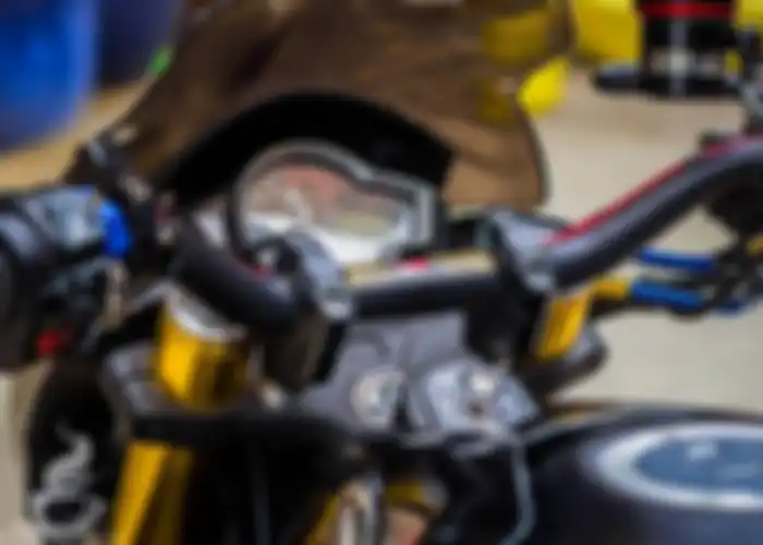 Modifikasi Motor Yamaha Vixion, Stang SEP Ditambah Raiser Rizoma