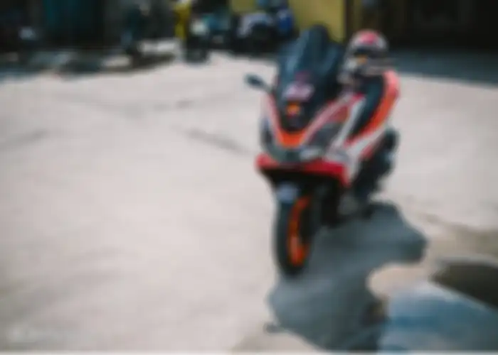 Modifikasi Honda PCX ala MotoGP dengan Nomor 93 milik Marc Marquez
