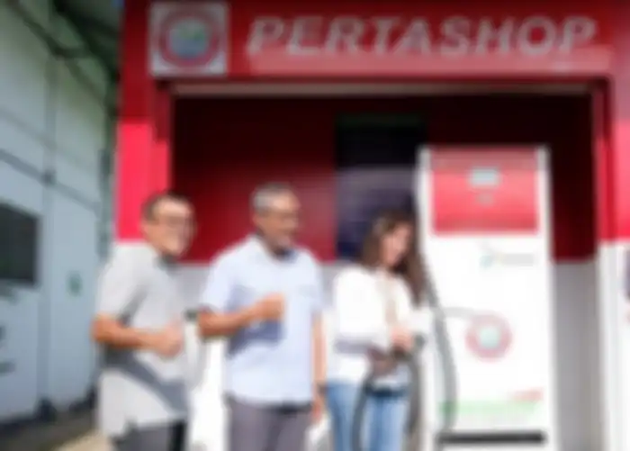 Pertashop gerai bensin eceran resmi Pertamina.