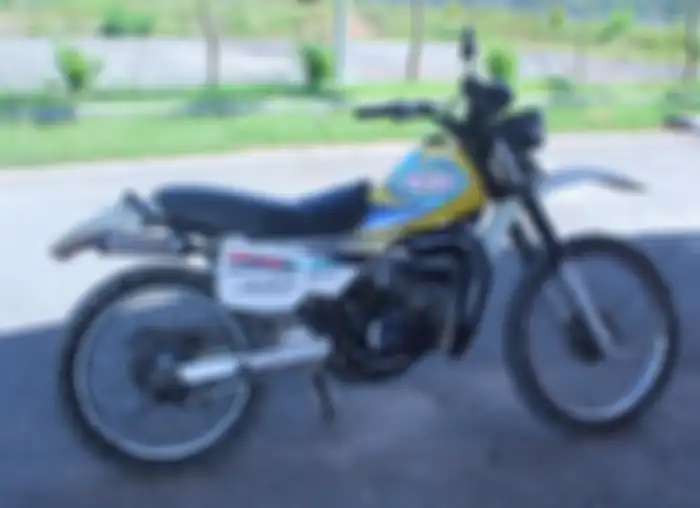 Penggemar adventure buruan bawa pulang, motor jarang ada Suzuki TS125 dilelang murah.