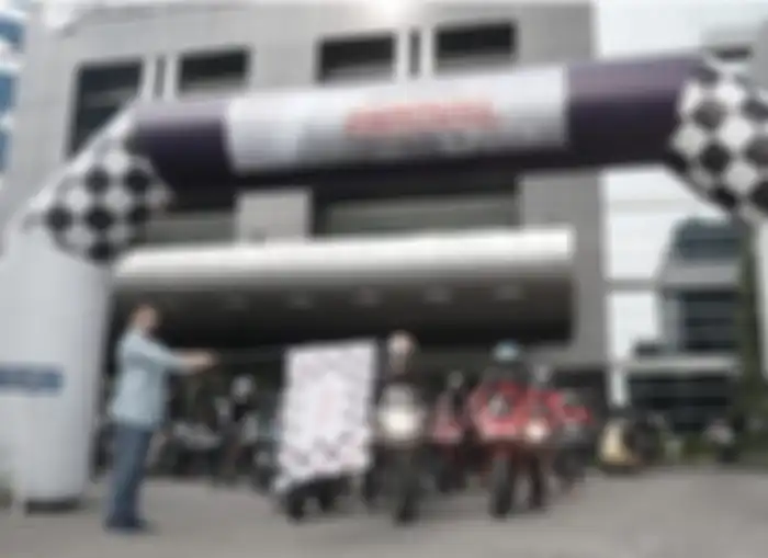 Yayasan Astra Honda Motor (YAHM) menggandeng GridOto.com dan puluhan bikers untuk menggelar sunmori 