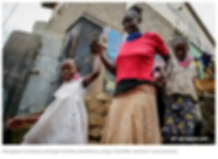 Para orang tua dari anak-anak Afrika Timur di tengah pandemi coronavirus