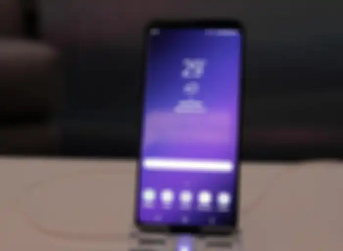 Samsung Galaxy S9 tampak depan