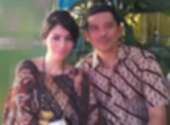 Saphira Indah dan suami