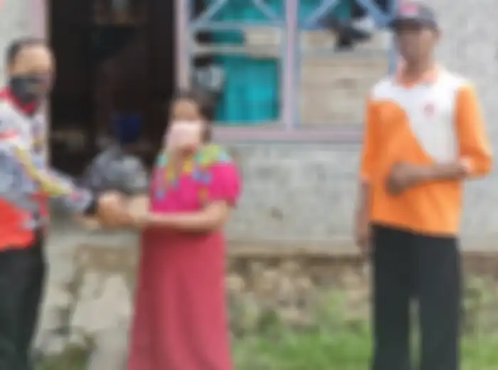Pada bakti sosial hari ini kami menyalurkan amanah dari segenap keluarga besar ARCI Bolmut Chapter berupa bahan makanan pokok.