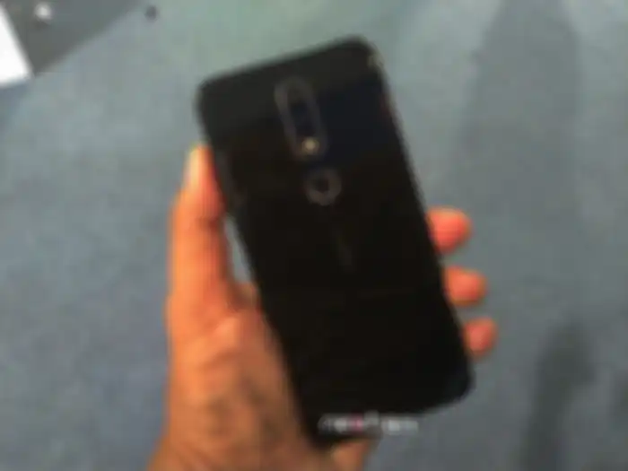 Nokia 6.1 Plus cover belakang