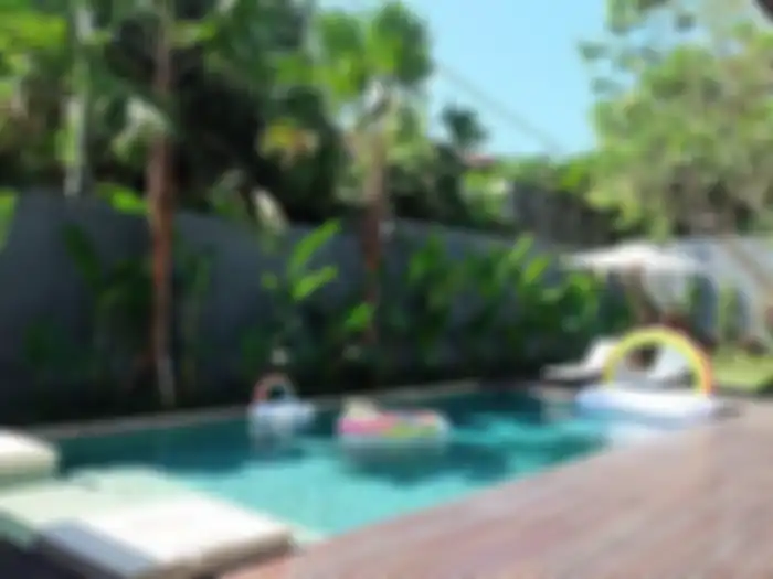 Kolam renang vila Titi Kamal di Bali