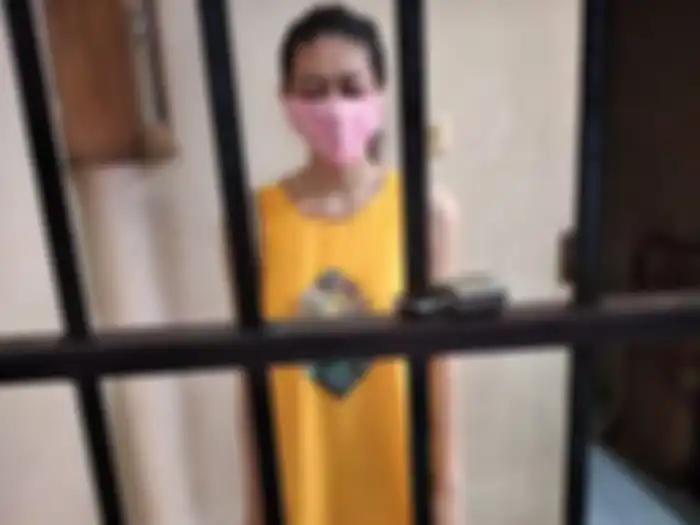 Foto pelaku sate beracun, Nani Aprilliani Nurjaman (25), cuma memakai di dalam sel tahanan viral di media sosial.