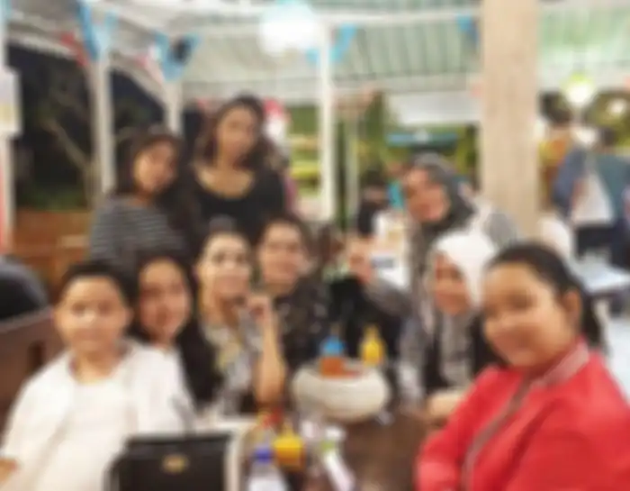 Mayangsari dan keluarganya