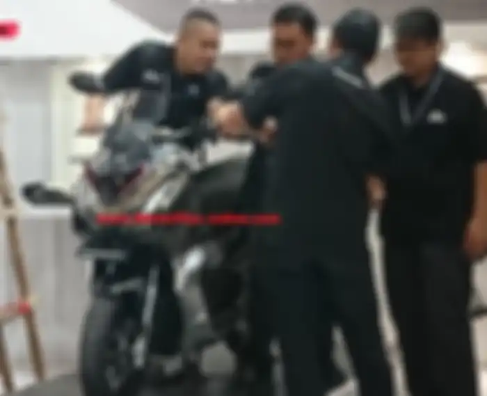 Honda ADV 150.