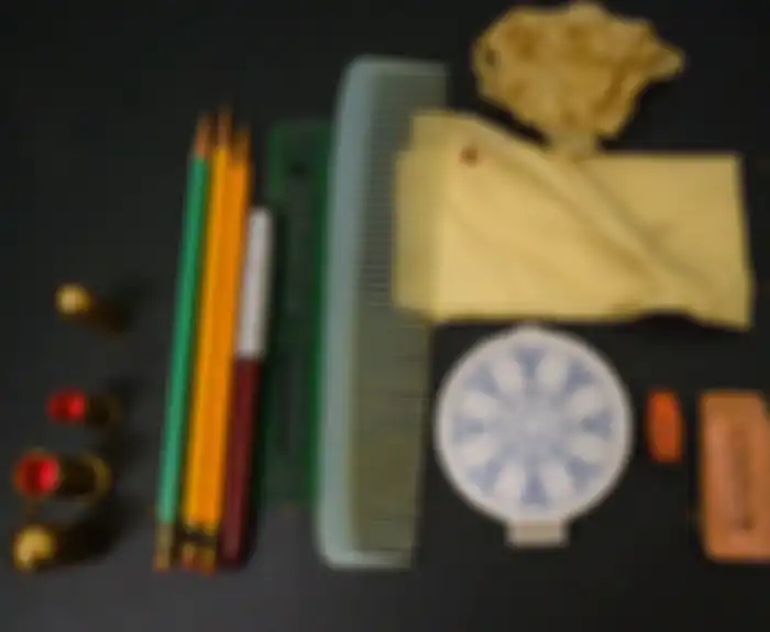 Isi dompet Rumfola