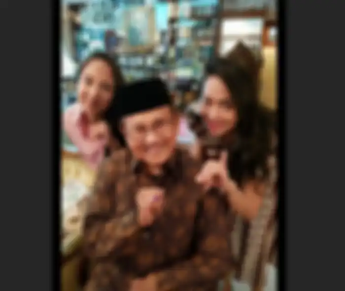 Momen ketika Widya dan Farrah usai nyoblos di pemilu April 2019 lalu