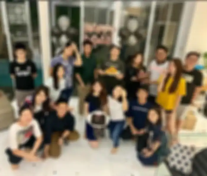 Ruang tengah rumah Veronica Tan