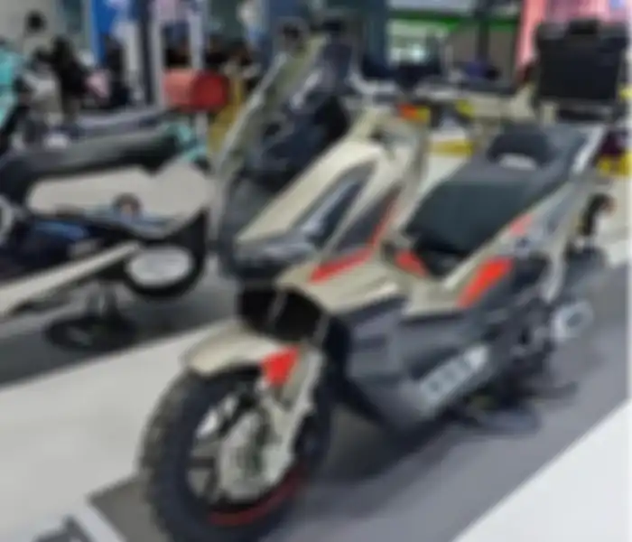 Tampilan motor baru Tianying TT250 2025 dari sisi kiri depan.