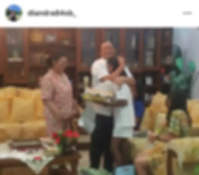 Ruang keluarga lain di rumah Bella Saphira