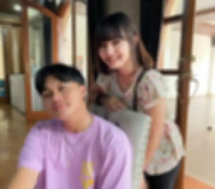 Potret Riesca Rose dan Rizky Febian.