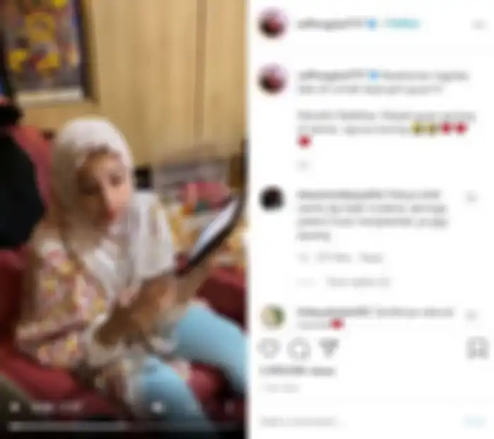 Nagita Slavina menggoreng ayam di dalam kamar