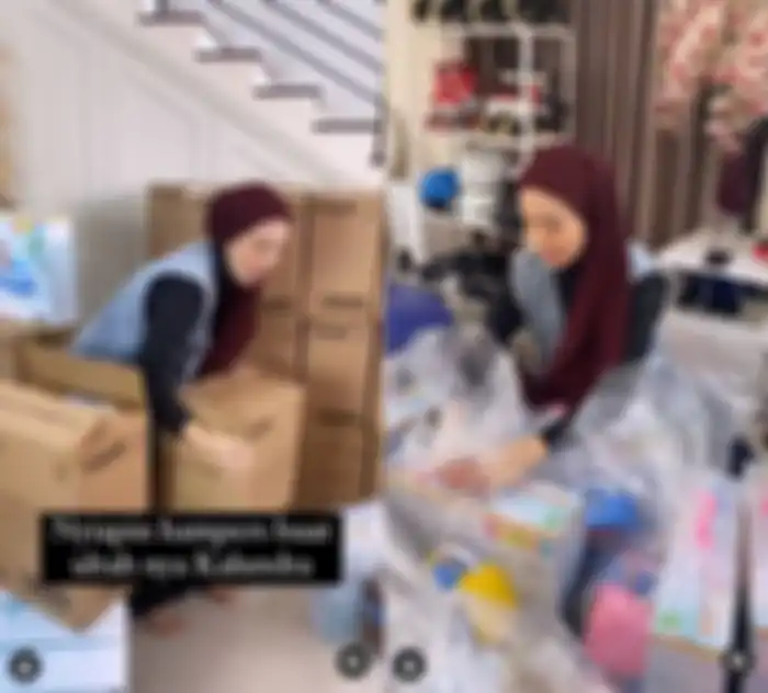 Tya Ariestya asyik bungkus hampers sendirian tanpa dibantu ART