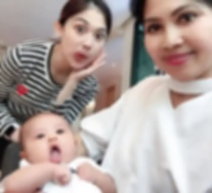 Ibunda Sandra Dewi