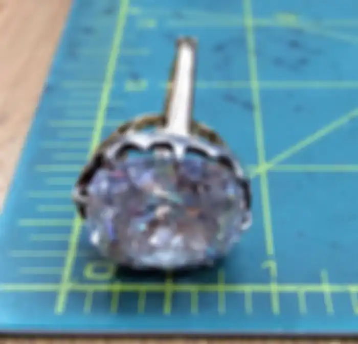 Cincin berlian dijual seharga Rp13,4 miliar