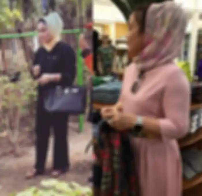 Koleksi tas Ade Hanifah