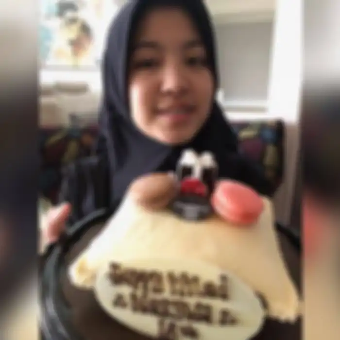 Merayakan ulang tahun