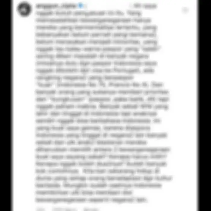 Unggahan Anggun C Sasmi