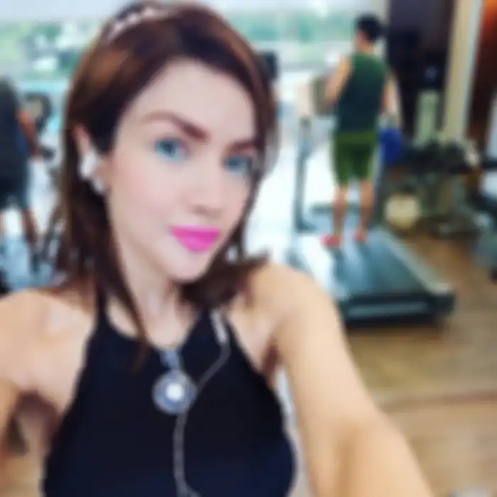 Make up warna-warni Barbie Kumalasari