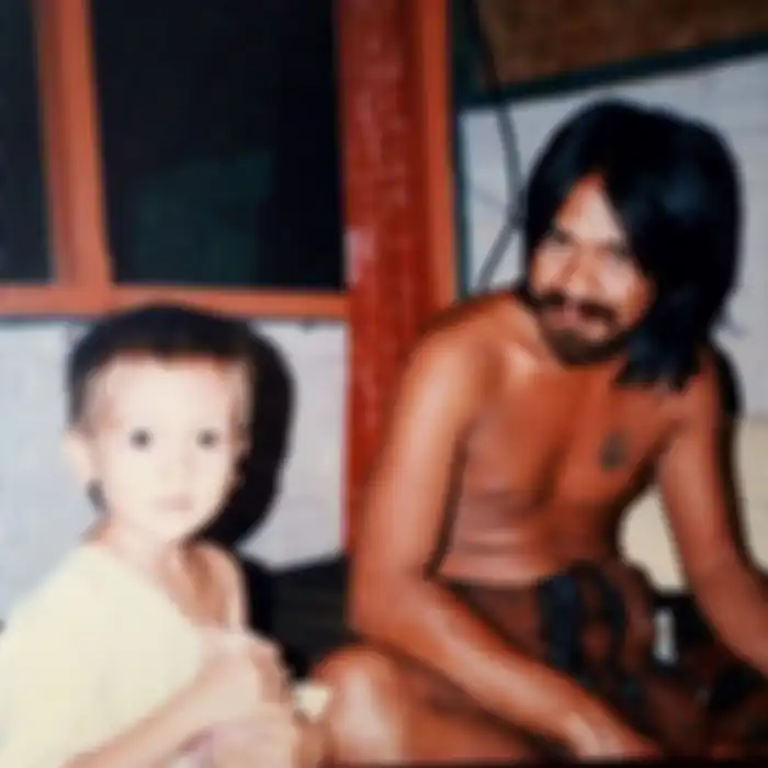 Luna Maya kecil dan sang ayah 