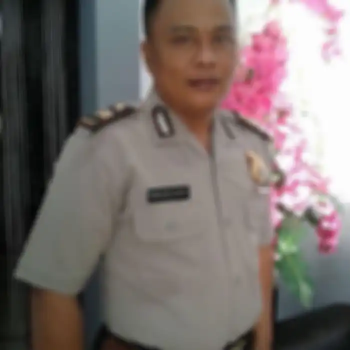 Irjen Ferdy Sambo yang disebut beri perintah tembak Brigadir J sempat pecat anak buahnya gegara kasus ini. Foto tampang oknum polisi disebarkan.