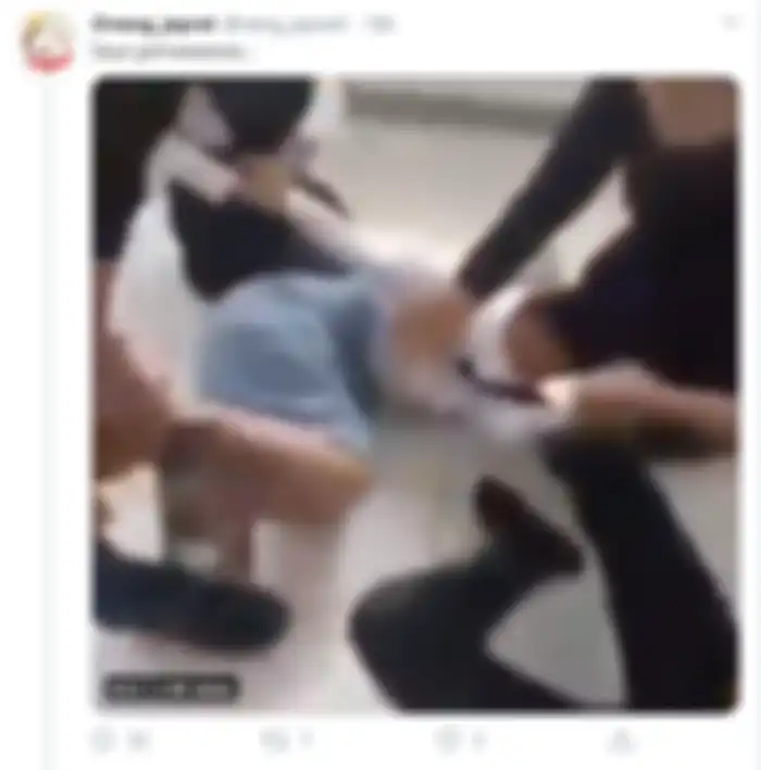 Tangkap Layar video viral siswi SMK dilecehkan saat jam istirahat.